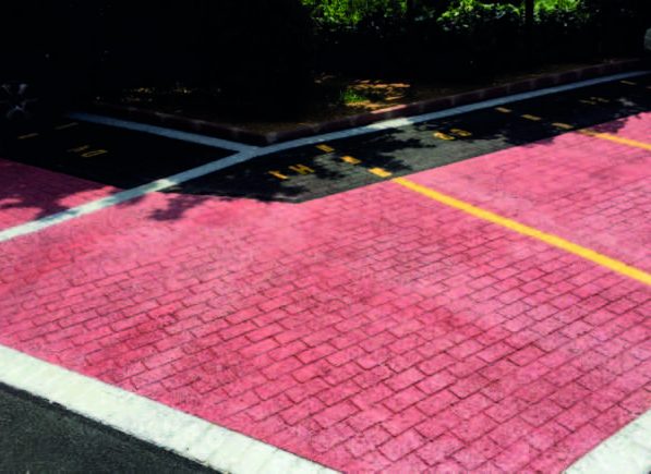 TRAFFIC PAINT_3 597x435